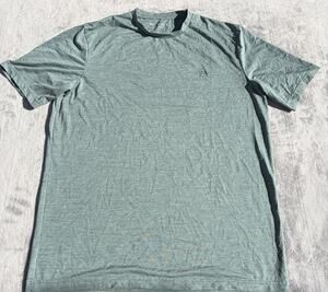 TRAVIS MATHEW Men's Active Golf T-Shirt Size L